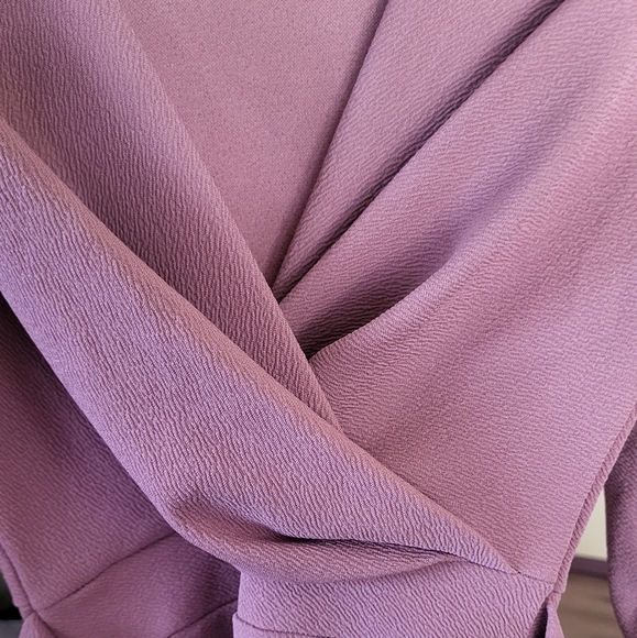Mauve dress - the last picture is a more accurate one of the dress colour. - Picture 4 of 4